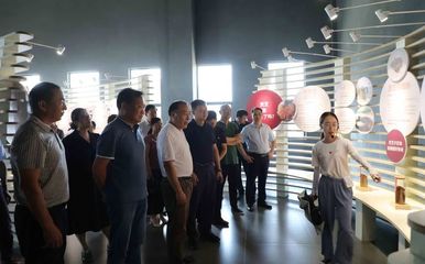 不忘初心跟黨走，凝心共筑中國夢——文化產(chǎn)業(yè)的使命與擔(dān)當(dāng)